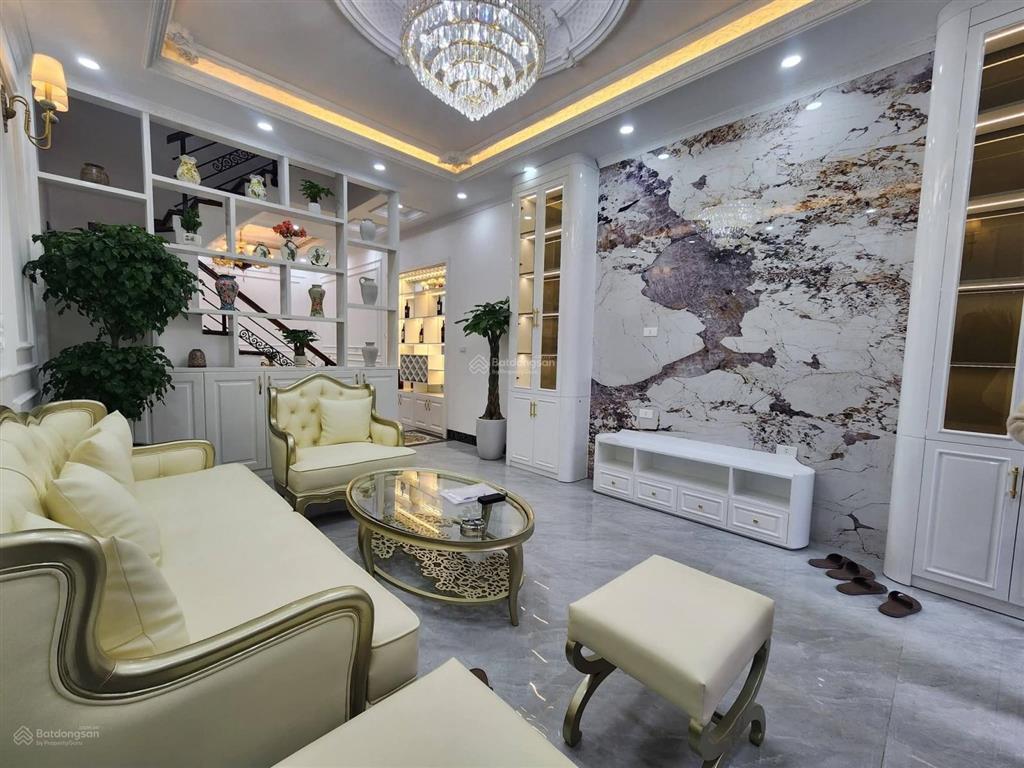 Tôi cần bán nhà phố nguyễn trãi giáp nhất thanh xuân 5t nhà đẹp ở ngay ô tô kinh doanh nhỉnh 10 tỷ