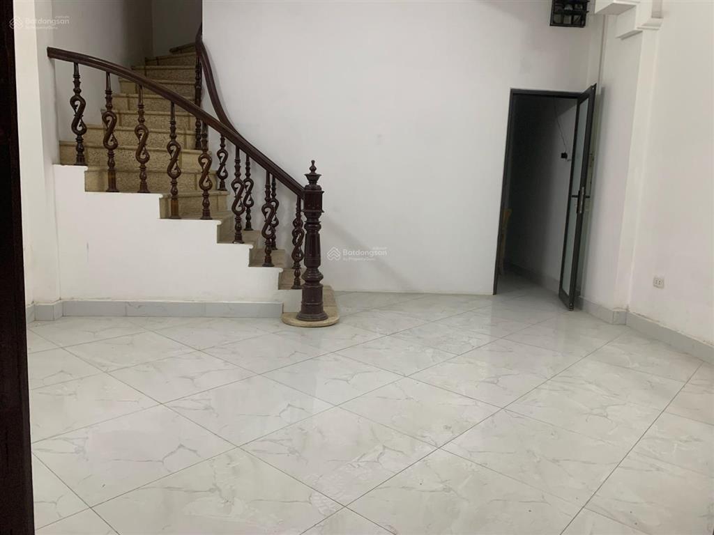 Tôi cần bán nhà phố triều khúc  tân triều thanh xuân 4t nhà đẹp ở ngay gần ô tô nhỉnh hơn 10 tỷ