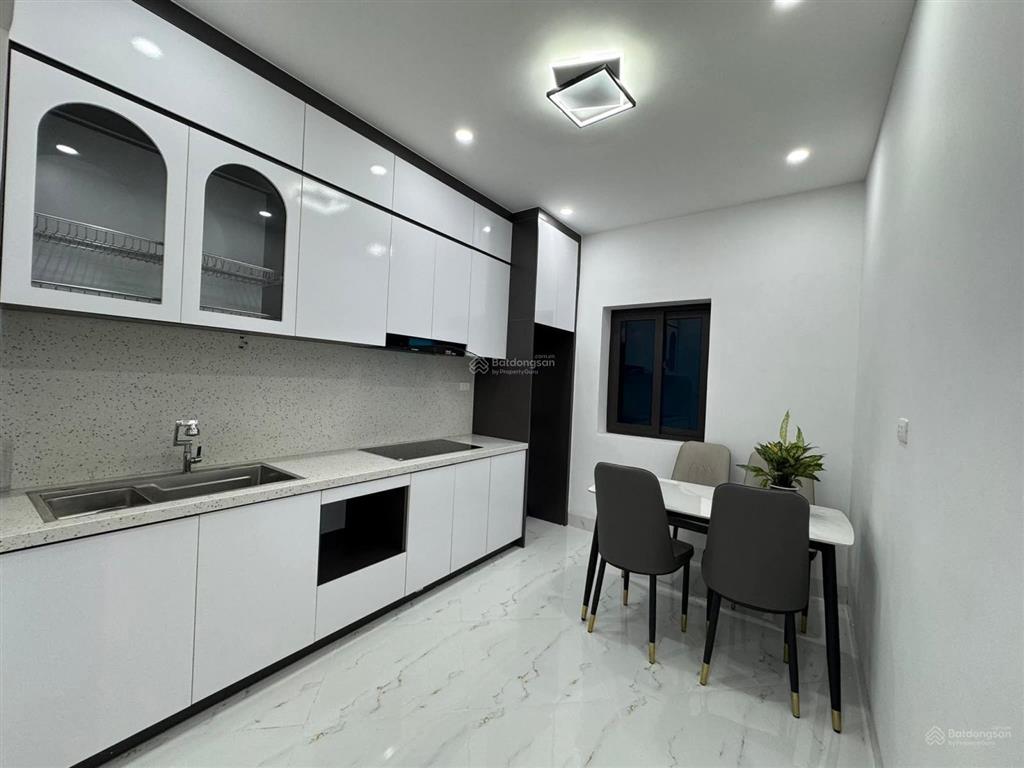Tôi bán nhà phố phạm ngọc thạch lương đình của gần ô tô kinh doanh 5t nhà đẹp ở ngay nhỉnh hơn 7tỷ