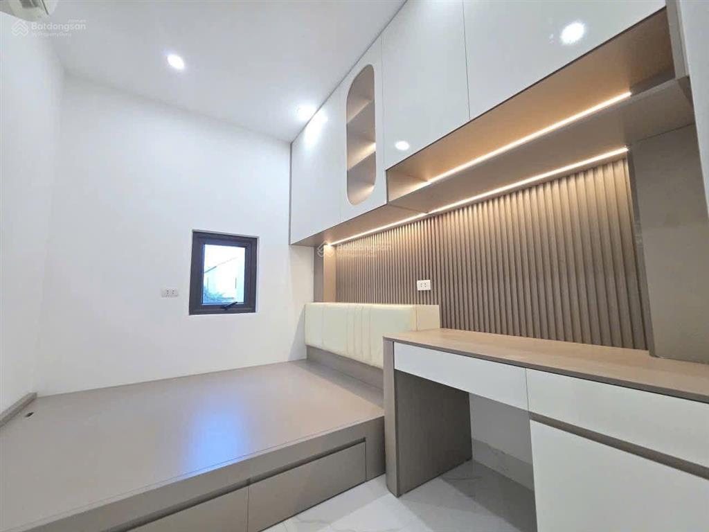 Bán nhà phố tây sơn  thịnh quang, đống đa, 5t nhà đẹp ở ngay, ô tô kinh doanh đỉnh, nhỉnh hơn 7 tỷ