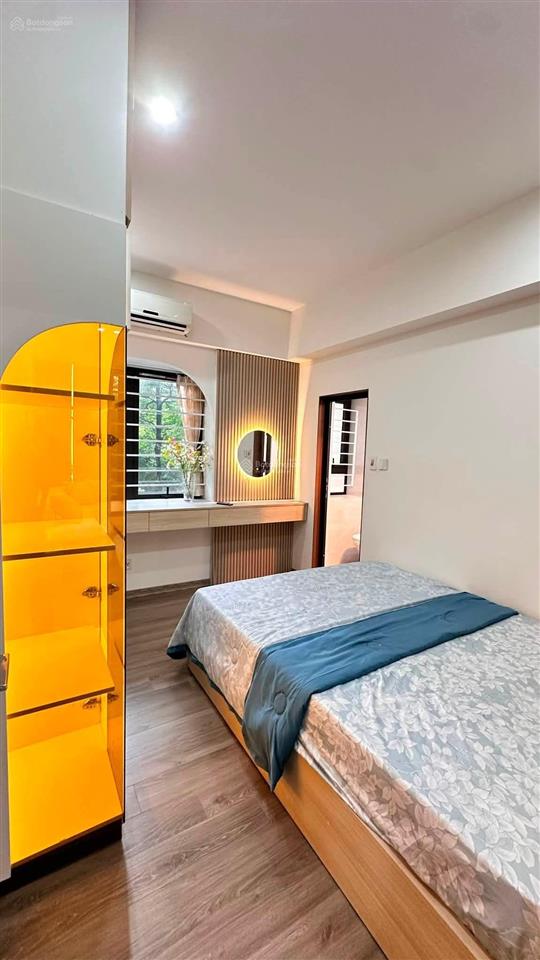 Tôi bán nhà phố khâm thiên  văn chương đống đa 6t thang máy nhà đẹp ở ngay gần ô tô nhỉnh 12 tỷ
