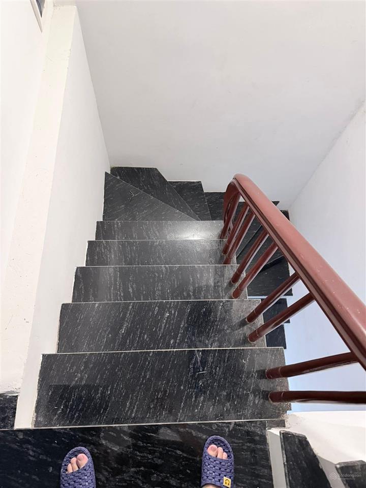 Tôi bán nhà phố khâm thiên  văn chương đống đa 6t thang máy nhà đẹp ở ngay gần ô tô nhỉnh 12 tỷ