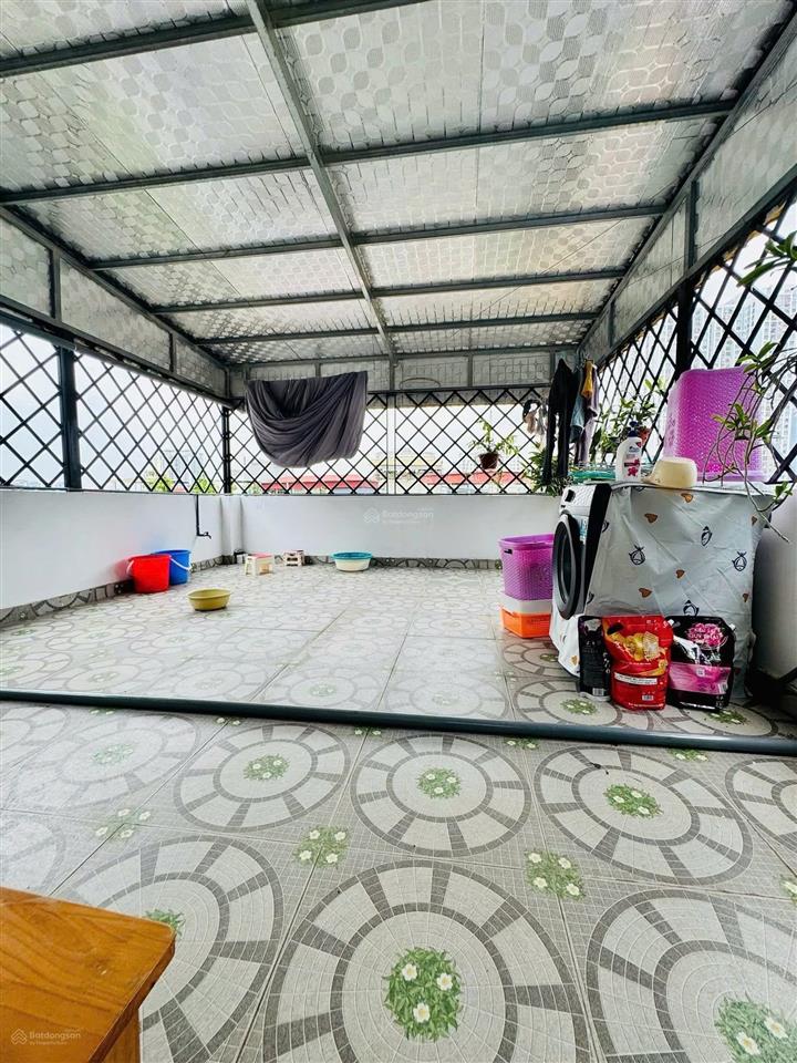 Tôi bán nhà phố khâm thiên  văn chương đống đa 6t thang máy nhà đẹp ở ngay gần ô tô nhỉnh 12 tỷ