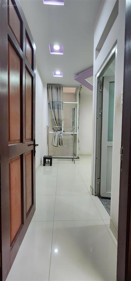 Phòng trọ tân phú 23m2 rộng thoáng wc riêng gần đại học công thương chỉ 3tr/tháng ở ngay