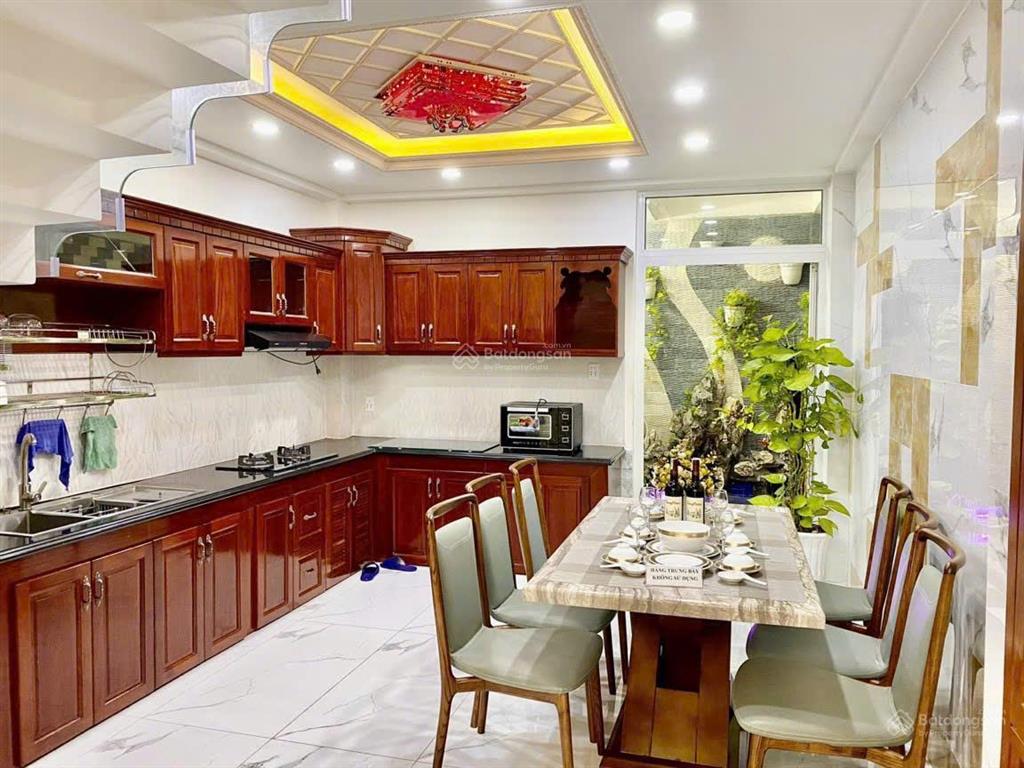 Mở bán 45 căn nhà phố tại võ văn kiệt, quận 8, kết cấu 1 trệt 3 lầu, sổ hồng riêng, nh hỗ trợ 70%