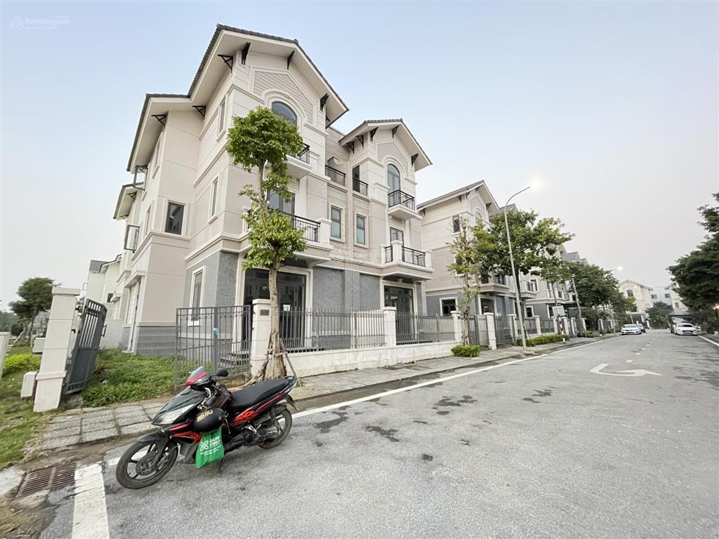 Chính chủ gửi bán căn biệt thự 135m2 , tại vsip từ sơn , bắc ninh , giá tốt 0835 948 ***