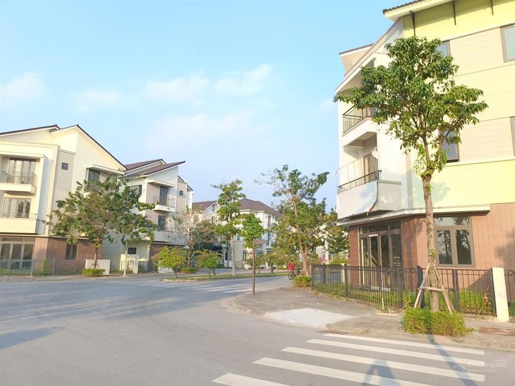 Shophou 90m2 wieu sông hướng tây , tại centa city vsip bắc ninh