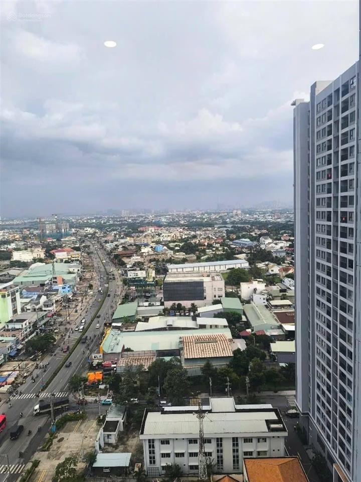 Cần bán căn 2 pn, 60m², gần ngã tư bình phước.
