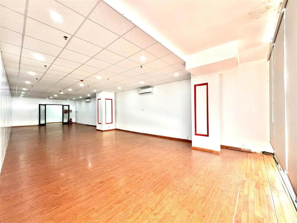 Văn phòng cho thuê mt nguyễn hữu thọ  chỉ 220 k/m2 (bao vat)