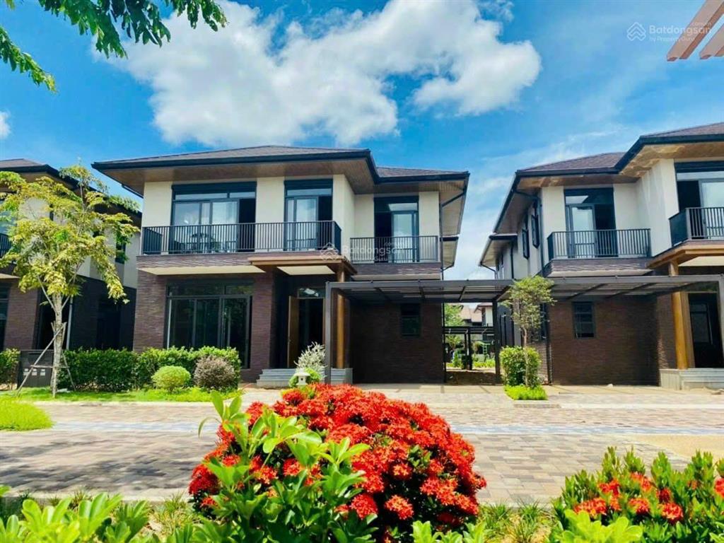 Bán biệt thự đơn lập khu compound ck lên đến 30%  giá chỉ 15,1 tỷ nhận nhà ngay  0914 922 ***