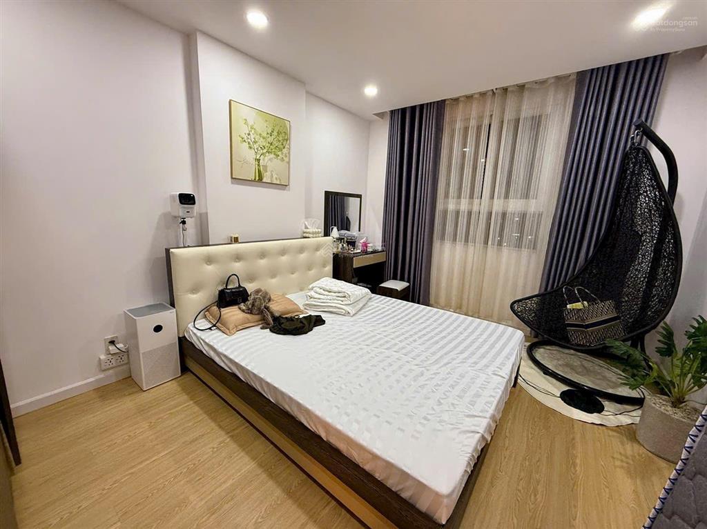 Bán cc city tower, 1,35 tỷ, 50m2, 1pn, 1wc, hướng nam, bắc