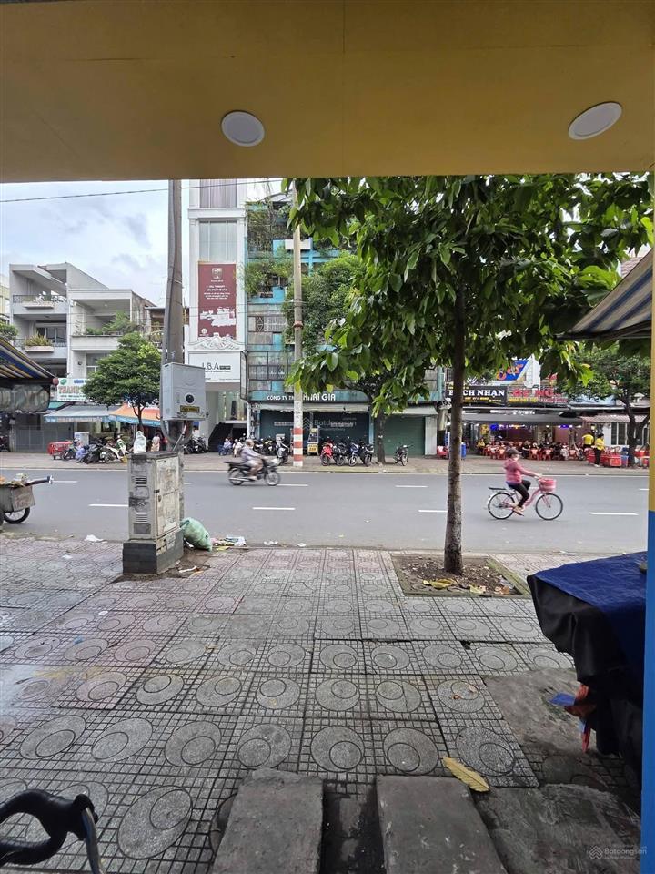 Cho thuê mbkd mặt tiền hùng vương, p2, q10, dtsd 100m2, wc riêng giá 18tr/tháng