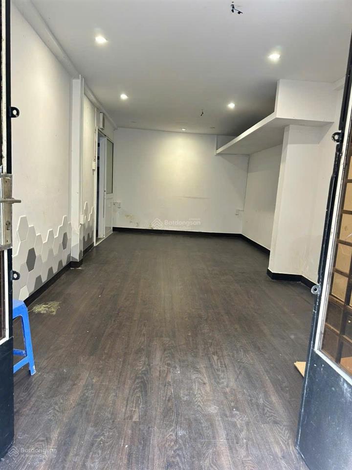 Cho thuê nnc hxh hoàng văn thụ,gần bv mêkong, dtsd 70m2,1trệt 1lầu, cho kinh doanh tự do,giá 13tr5