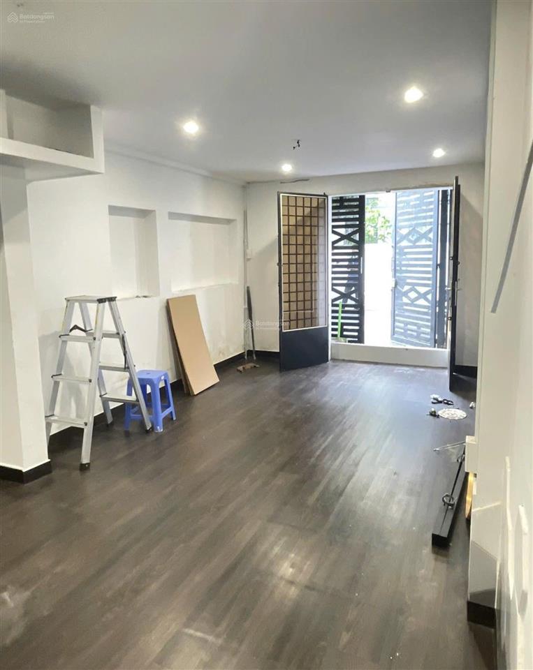 Cho thuê nnc hxh hoàng văn thụ,gần bv mêkong, dtsd 70m2,1trệt 1lầu, cho kinh doanh tự do,giá 13tr5