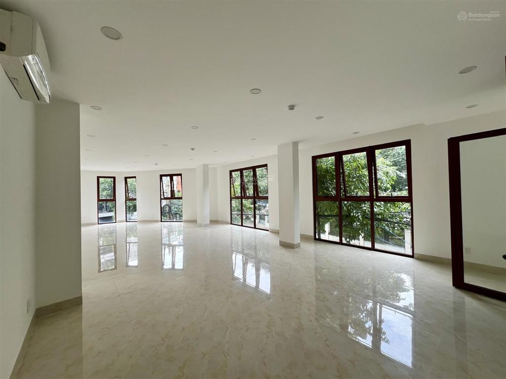 Cho thuê sàn vp tầng 1 và 2 của toà nhà mặt tiền đường số 11,an phú,q2,dtsd 200m2, giá 35tr/tháng.