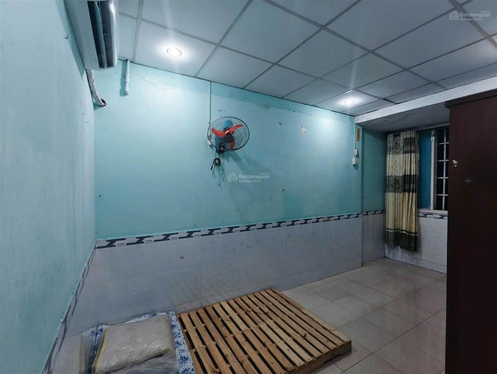 Cho thuê căn hộ chung cư phú nhuận, tầng 4 thang bộ, 45m², 1pn 1wc ntcb giá 6tr/tháng.