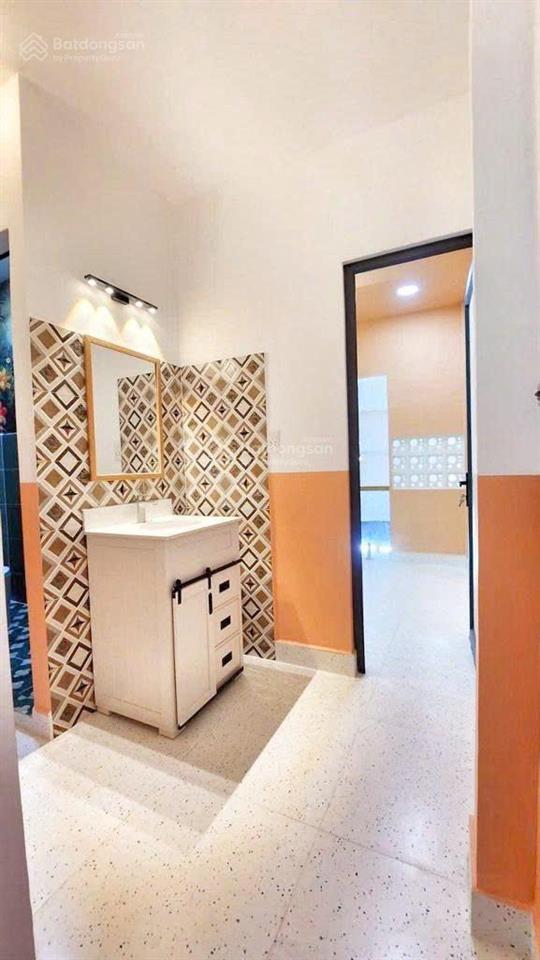 Bán nhà lô góc  61m²  nở hậu  vừa ở vừa kd  q7