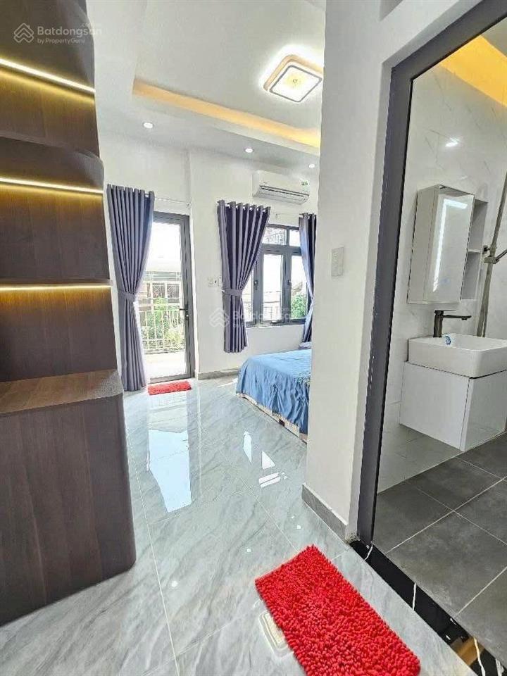 Bán nhà 2 mặt thoáng  3 lầu  full nội thất  vào ở ngay