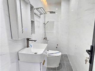 Bán nhà 2 mặt thoáng  3 lầu  full nội thất  vào ở ngay