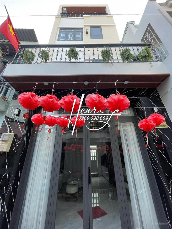 Bán nhà 2 mặt thoáng  3 lầu  full nội thất  vào ở ngay