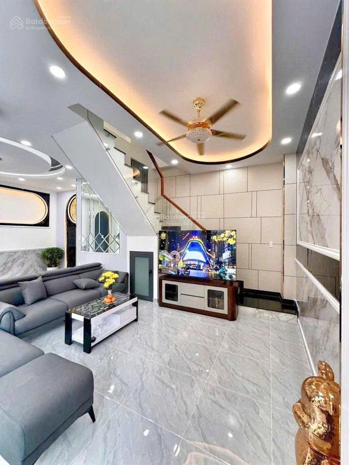Bán nhà 4 tầng mt hẻm 6m ô tô ngủ trong nhà q7 42m² giá chỉ 9x tỷ