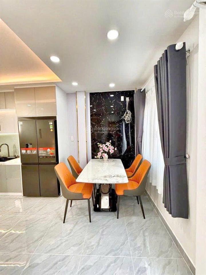 Bán nhà 4 tầng mt hẻm 6m ô tô ngủ trong nhà q7 42m² giá chỉ 9x tỷ