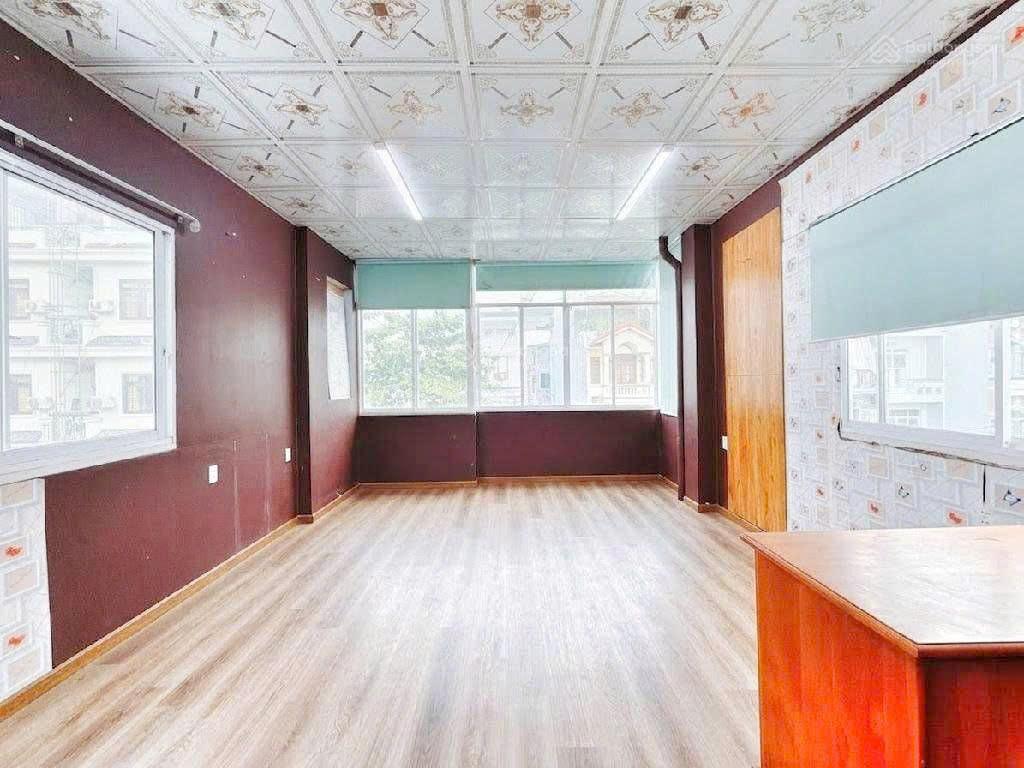 Bán nhà 4 tầng  84m²  hxh thông  q7 diện tích lớn 84m² ở cực thoải mái