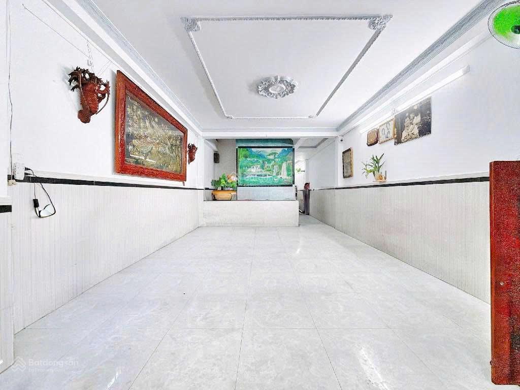 Bán nhà 4 tầng  84m²  hxh thông  q7 diện tích lớn 84m² ở cực thoải mái