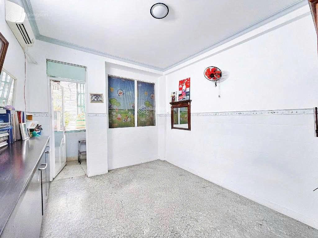 Bán nhà 4 tầng  84m²  hxh thông  q7 diện tích lớn 84m² ở cực thoải mái