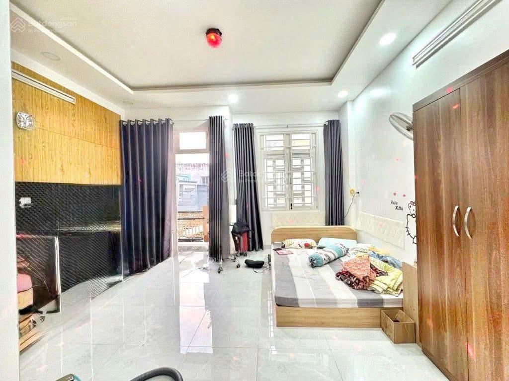 Nhà mới  vào ở ngay  gần khu him lam, quận 7