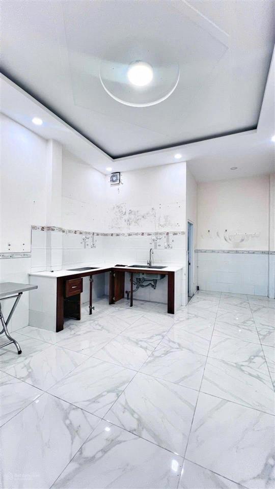 Nhà 2 tầng nguyễn thị thập nở hậu q7.