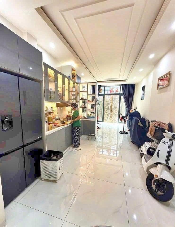 Nhà đẹp full nội thất vào ở ngay lâm văn bền, q7.