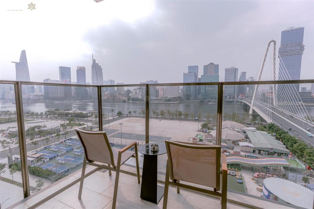 Opera  metropole cho thuê nhanh căn 3pn view hoa hậu trực diện sông quận 1 giá tốt thị trương