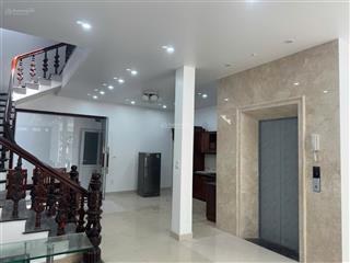 Cho thuê biệt thự sân vườn tại văn cao  đầy đủ nội thất có thang máy  phù hợp vp chuyên gia ở