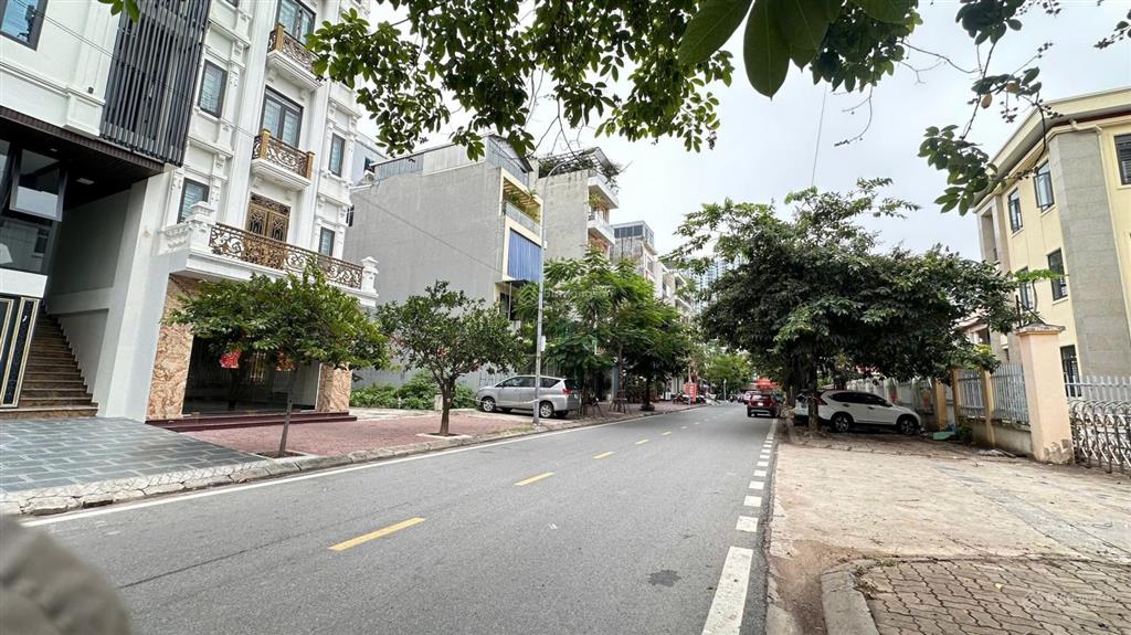Bán gấp lô đất ở nguyễn tất tố  quán nam. vị trí siêu vip