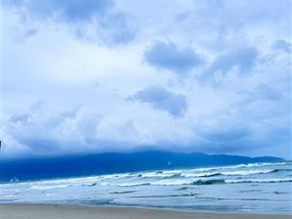 Mt biển hoàng sa, 1000m2 (ngang 20m), mặt tiền biển, xây được cao tầng.