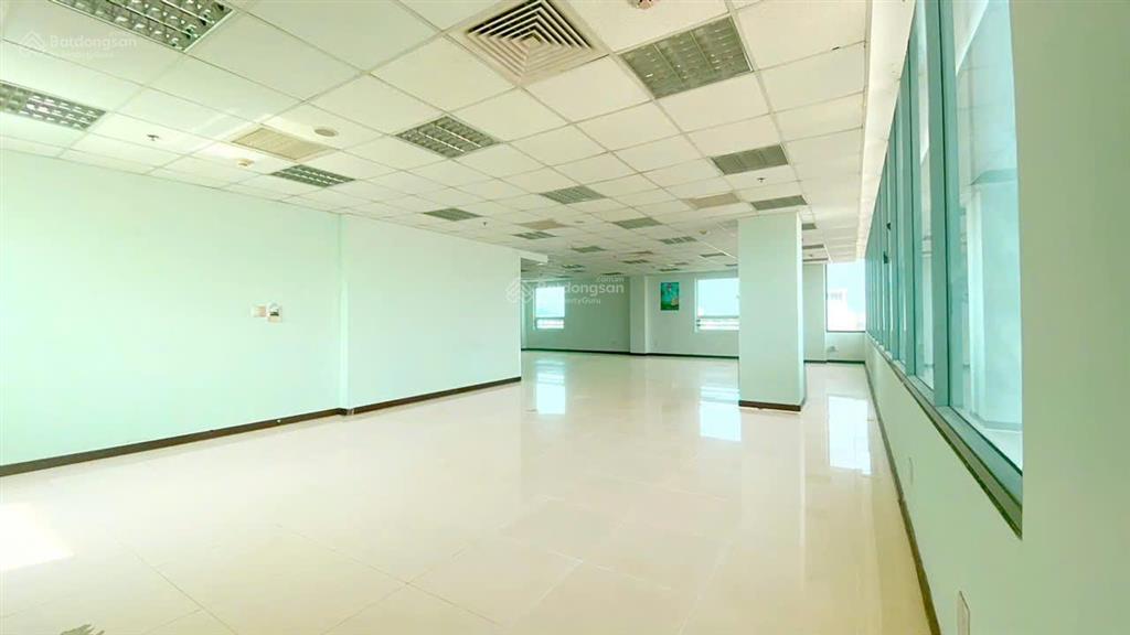 Giá tốt cuối năm  văn phòng xvnt, diện tích 240m2 chỉ 54,545 triệu/tháng