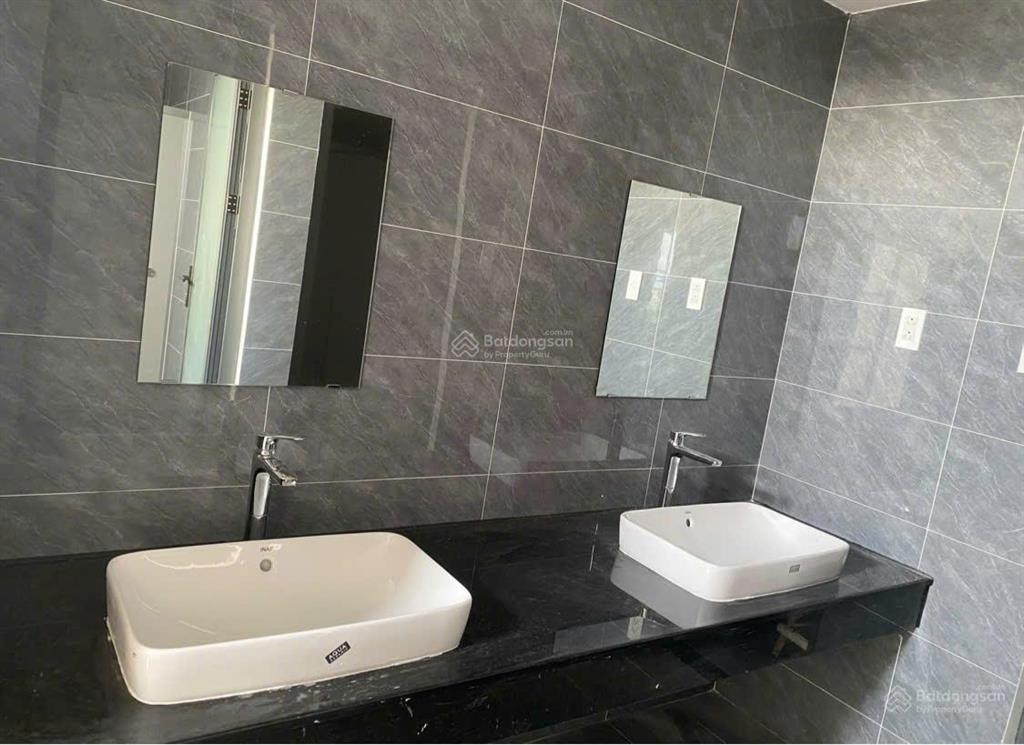 Cho thuê văn phòng đường nguyễn hữu thọ  280m2
