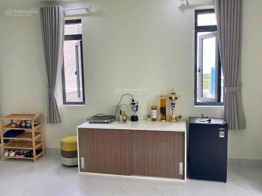 Ngay đại học hutech + ban công tách bếp mới 100% full nội thất.  ngay 0989 785 ***