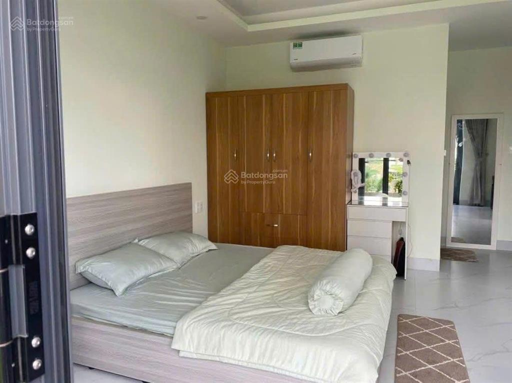 Ngay đại học hutech + ban công tách bếp mới 100% full nội thất.  ngay 0989 785 ***