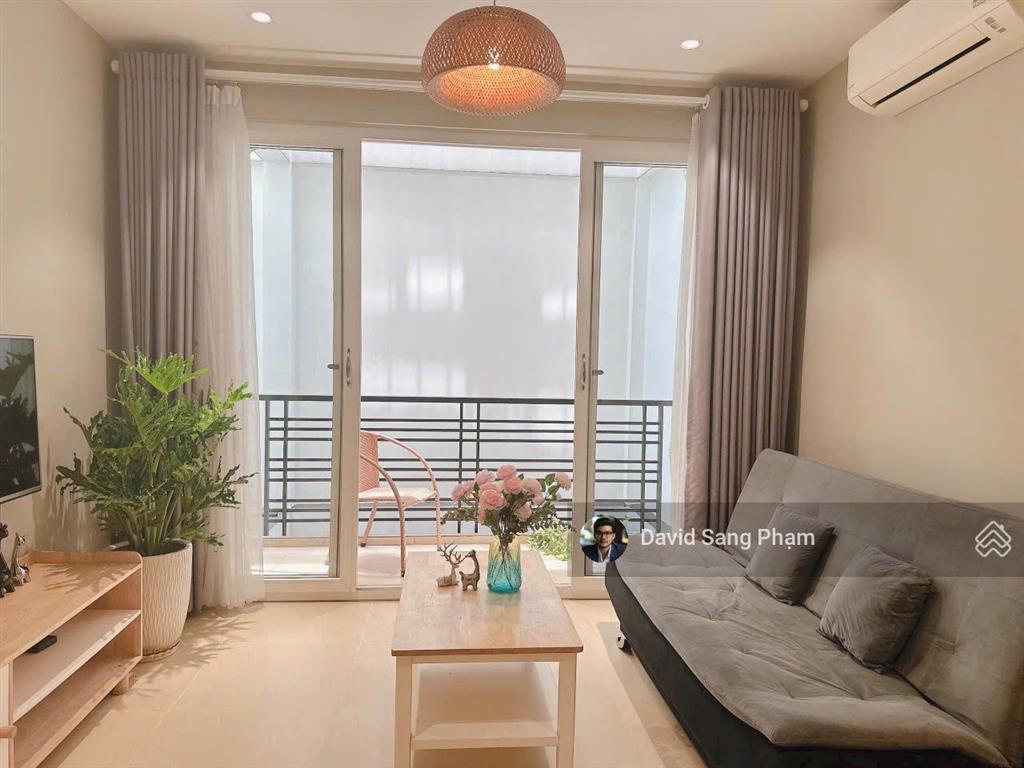 Mới 100%  căn hộ 50m2 nằm ngay trạm metro  thang máy + full nội thất.  kaity 0989 785 ***