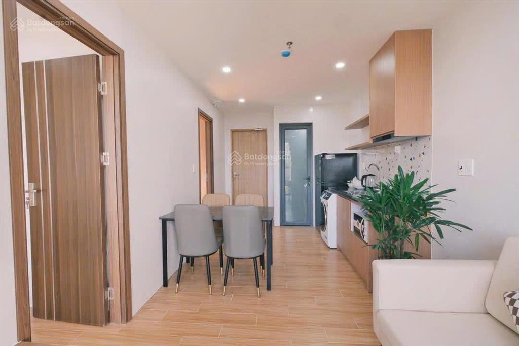 Mới 100%  phòng mới khai trương  cửa sổ lớn siêu thoáng, nội thất full  vị trí gần quận 1