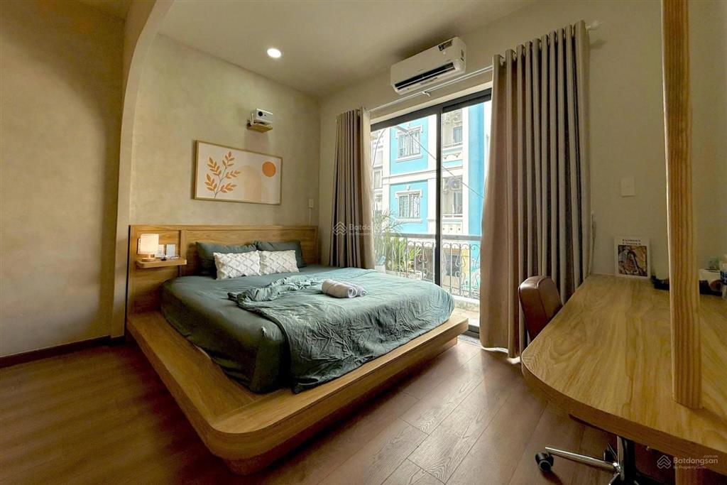 Phòng ban công tại điện biên phủ  tách bếp mới 100%  gần đh hutech, ga metro