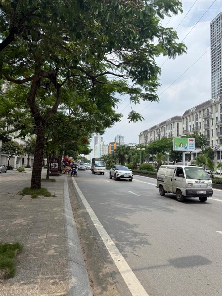 Bán nhà himlam vạn phúc hà đông 91m2, 7 tầng, mặt tiền 7m, phù hợp văn phòng, khách sạn. 31 tỷ