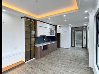 Nhà phố linh lang  ô tô đỗ  thang máy  nhà mới xây xong  gần hồ