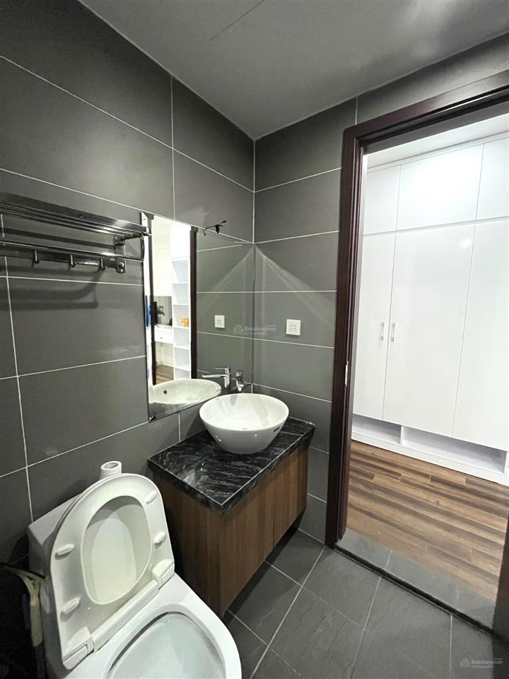 Bán căn studio  đông nam  full nội thất. giá tốt nhất dự án