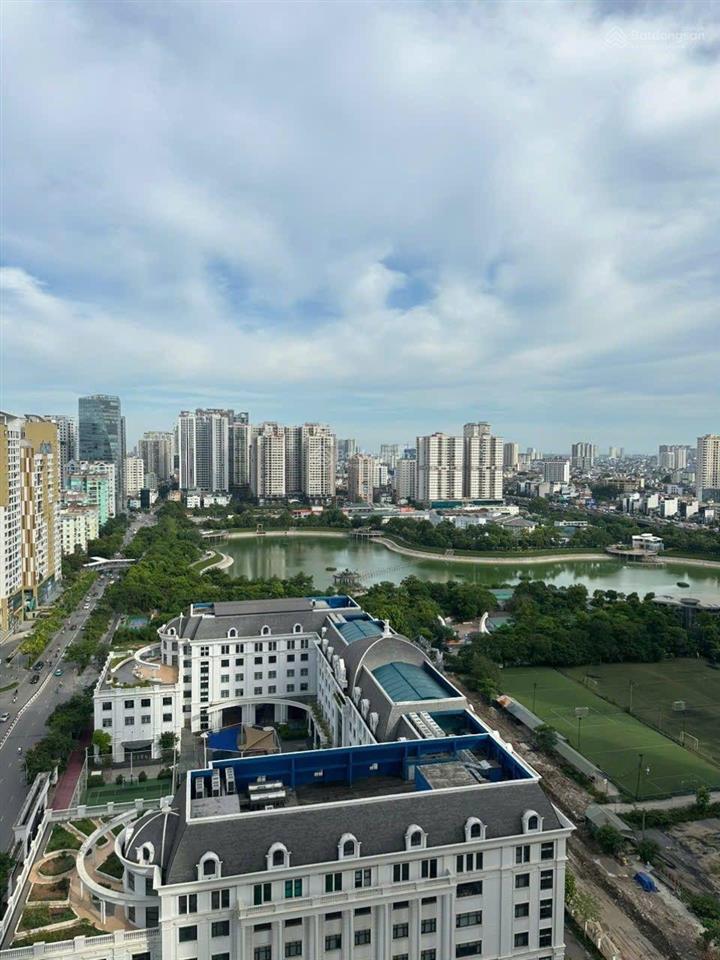 Bán căn hộ 3pn  tòa c6  view hồ, công viên thanh xuân. giá 12 tỷ.  0985 664 ***