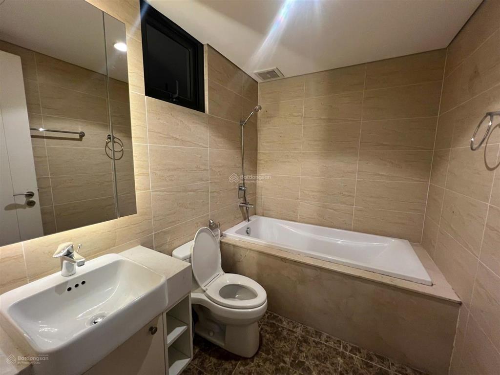 Bán căn hộ 3pn  tòa c6  view hồ, công viên thanh xuân. giá 12 tỷ.  0985 664 ***