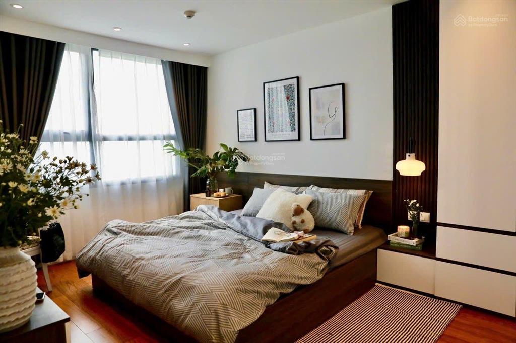 Bán căn hộ 3pn  tòa c6  view hồ, công viên thanh xuân. giá 12 tỷ.  0985 664 ***