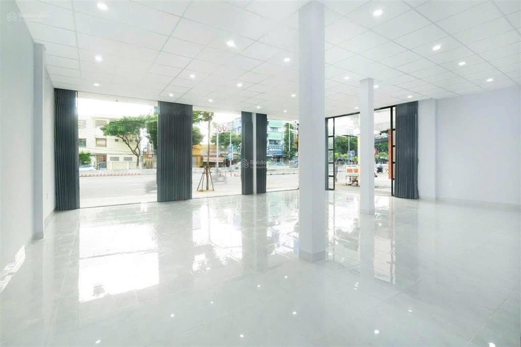 Cho thuê mặt bằng ngang 14m đẹp hợp kd lô góc 2 mặt tiền đường lớn ngũ hàn sơn